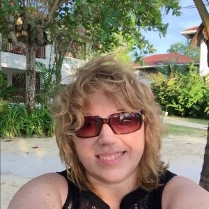 Meet your Posher, Shawna